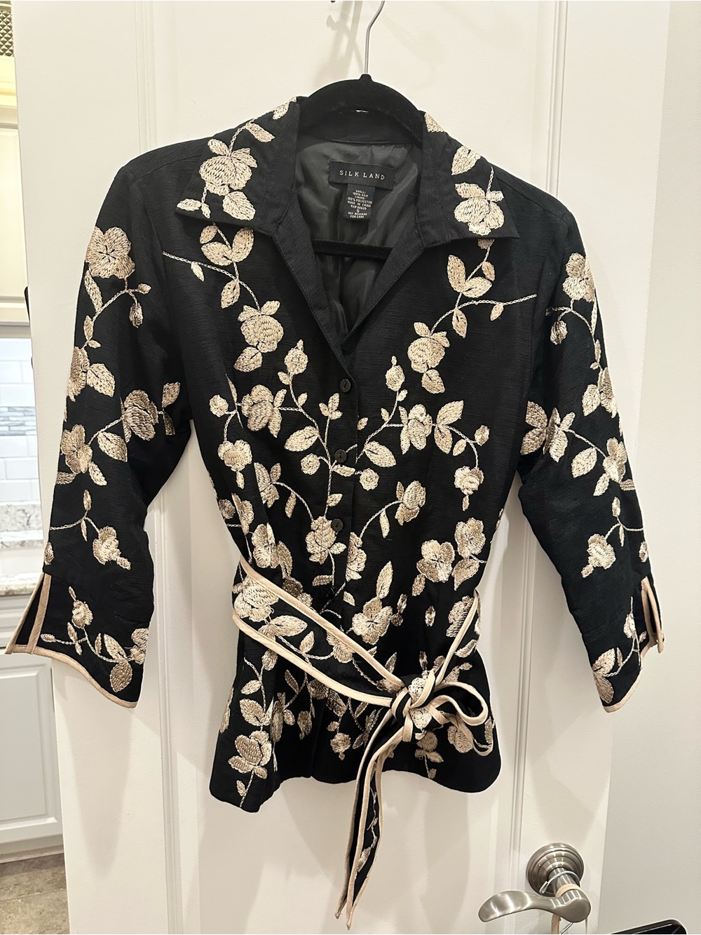 SilkLand Black Floral Embroidered Belted Silk Blouse 3/4 Sleeve Dressy Top